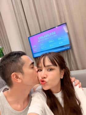 เจมส์ ครูก้อย