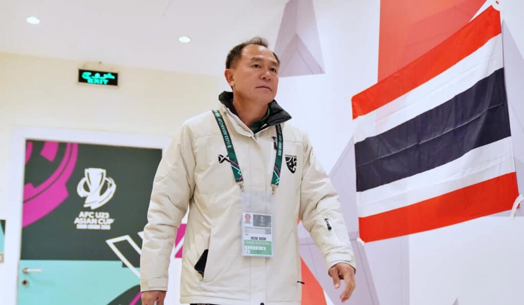 โค้ชวัง ธวัชชัย