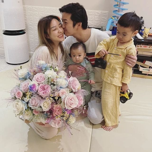 เชน ธนา