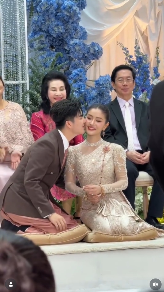แพรวพราว