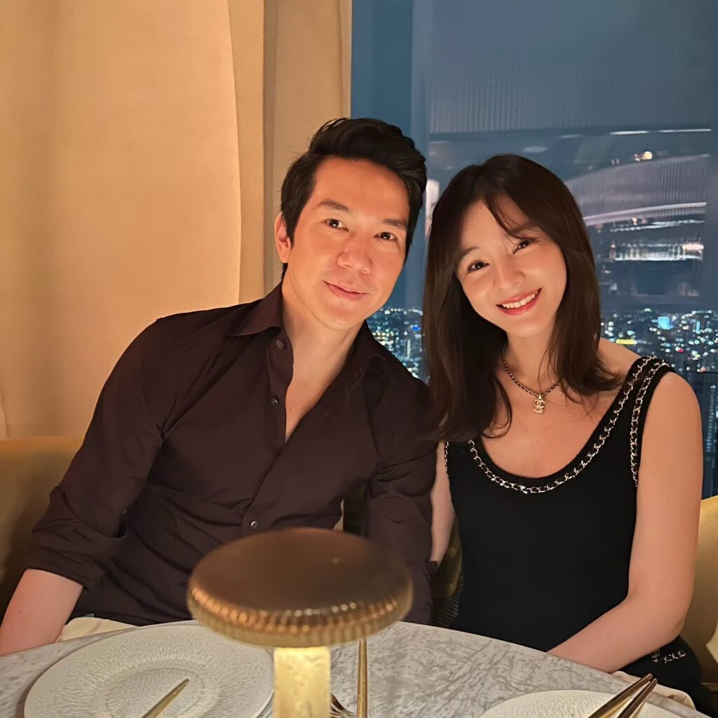 ออม สุชาร์