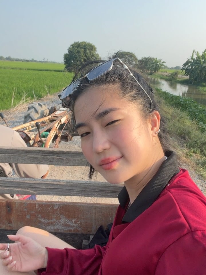 ก้อย อรัชพร