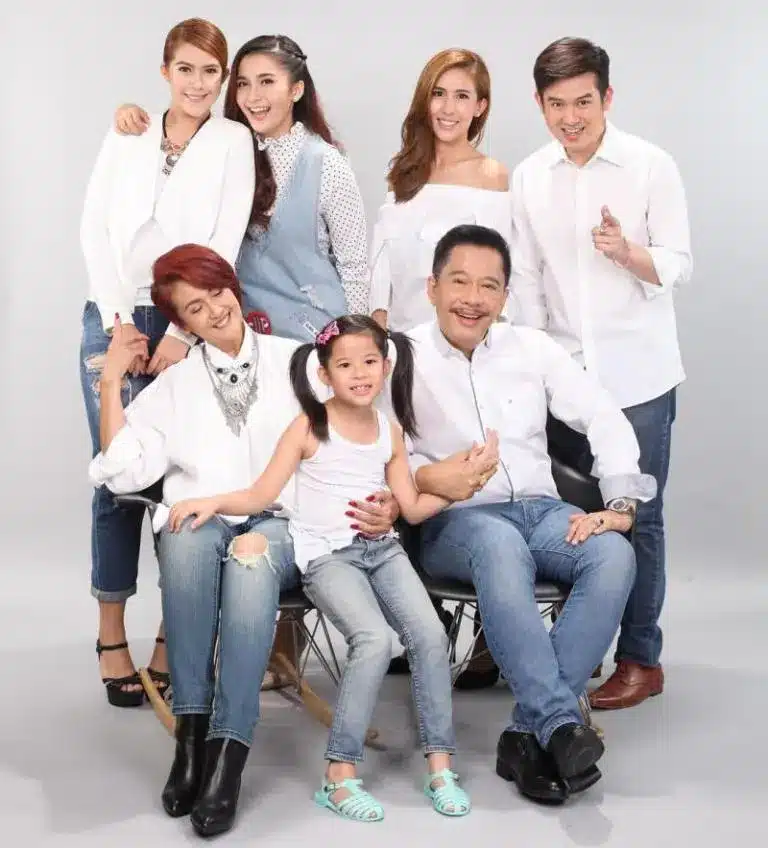 สุรชัย สมบัติเจริญ