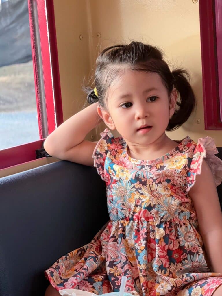 น้องพราวตะวัน
