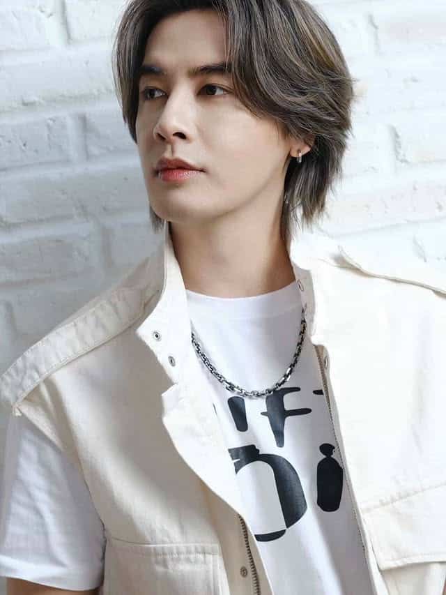 ออย ธนา