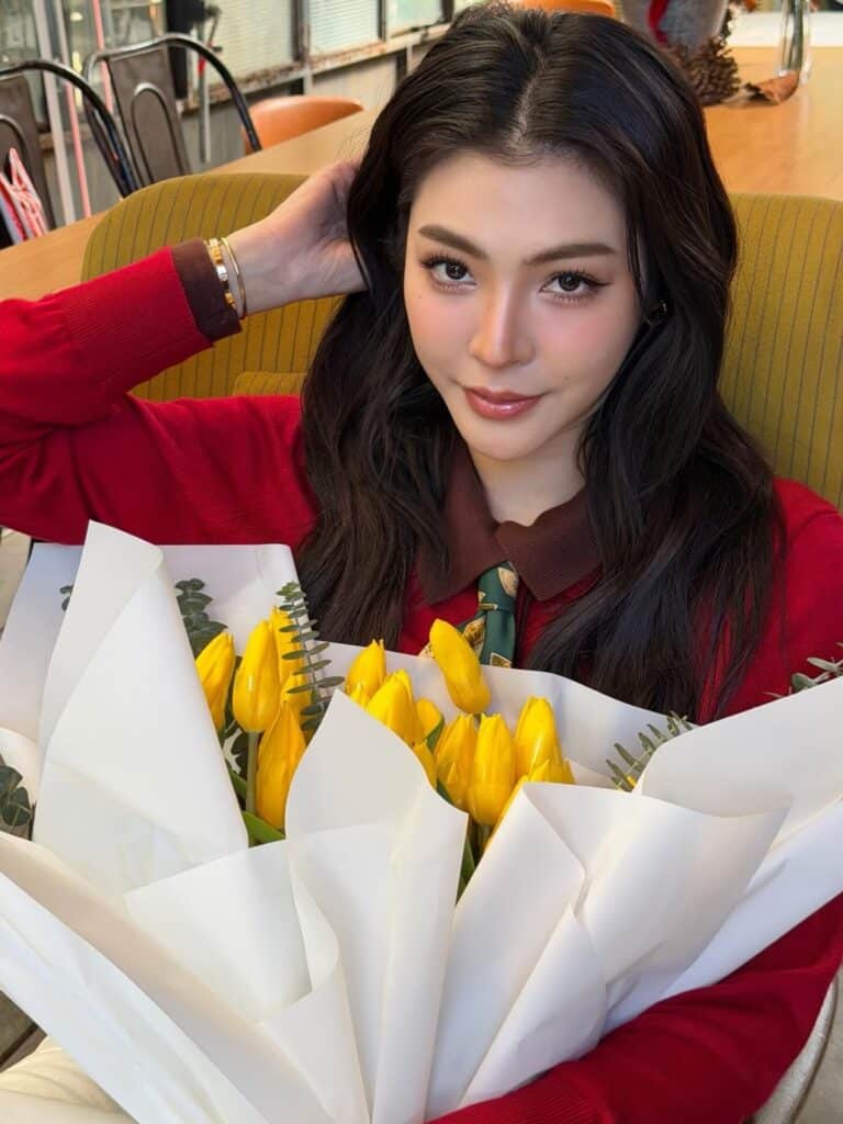 ฝ้าย พีรญา