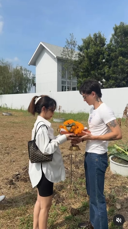 ปุ้มปุ้ย