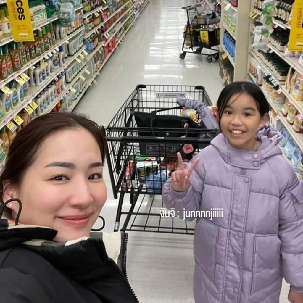 ต่าย ชุติมา
