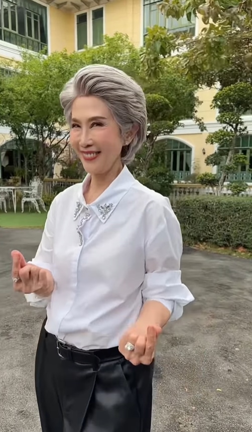 ดวงดาว จารุจินดา