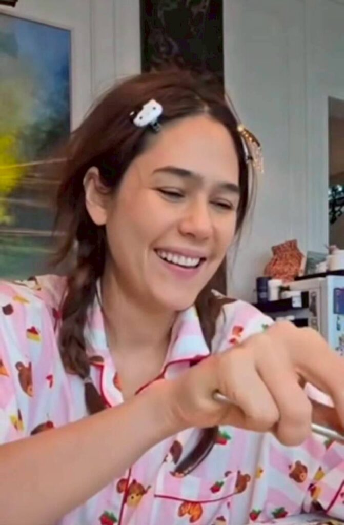 แม่ชม