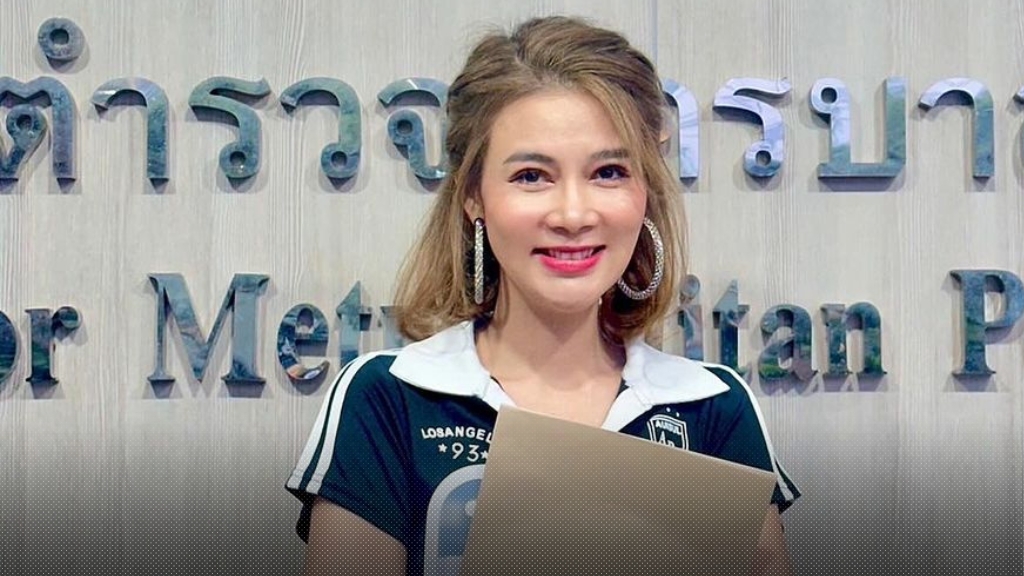 ปู มัณฑนา