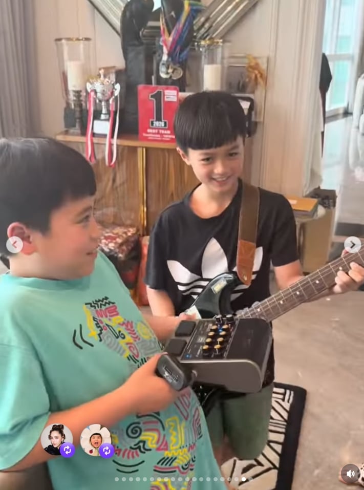 ชมพู่