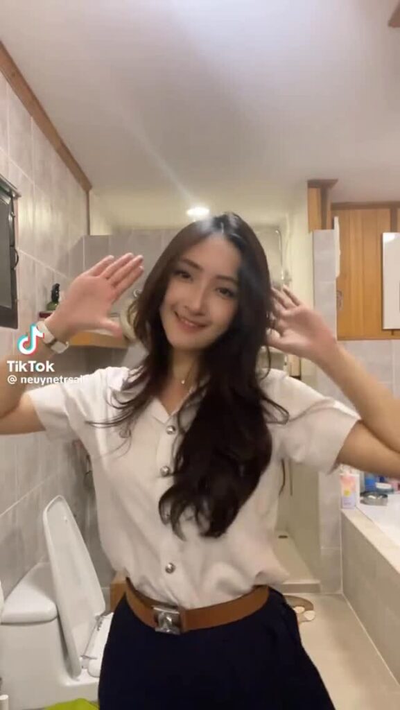 น้องเนย