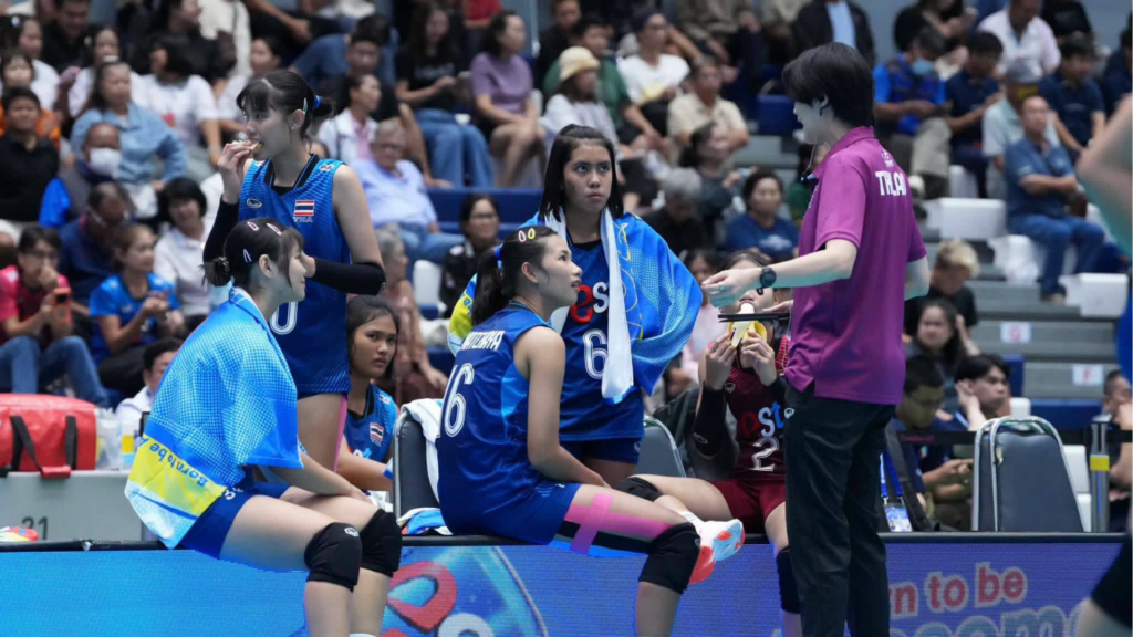 นักตบสาวไทย U18