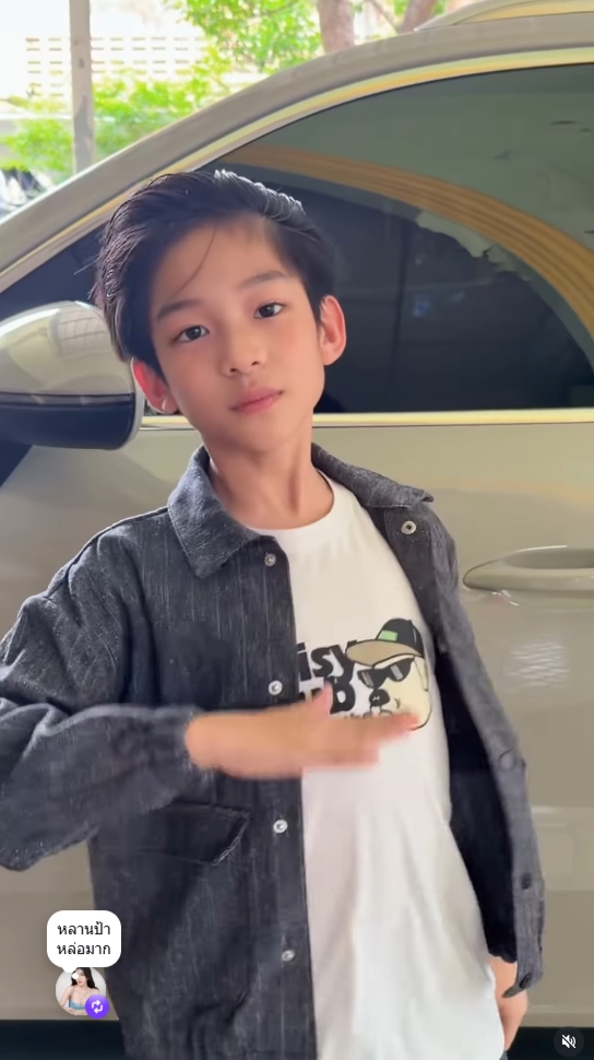 น้องเรซซิ่ง