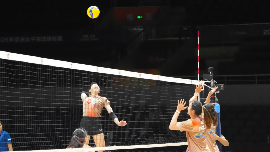 นักตบสาวไทย