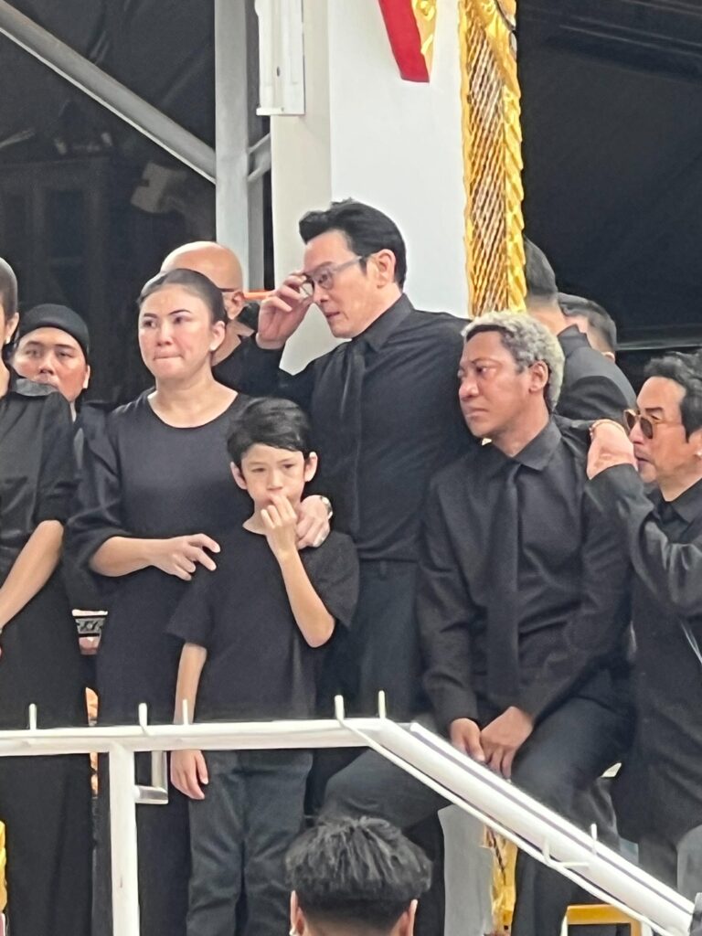 เร แม๊คโดแนลด์