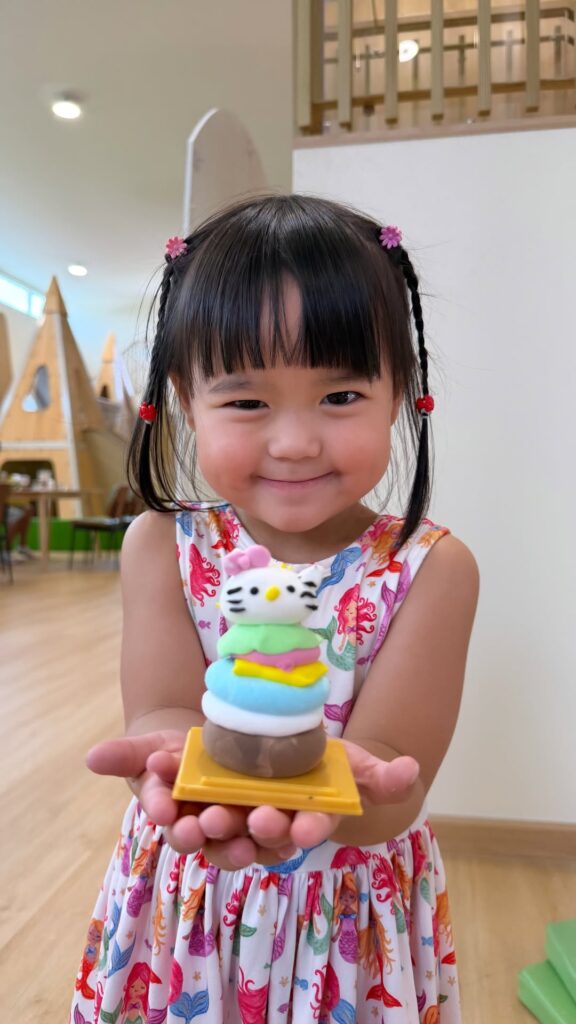 น้องเอลิเซีย