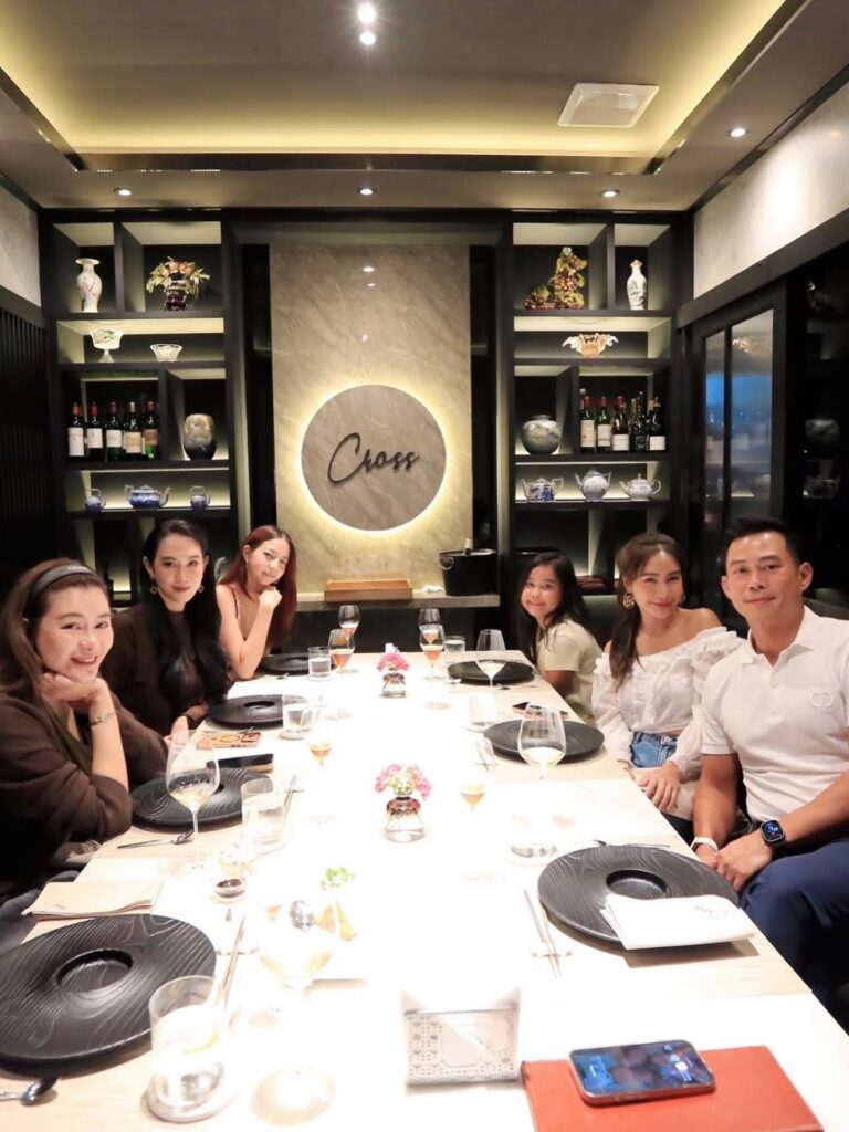 เมย์ เฟื่องอารมย์