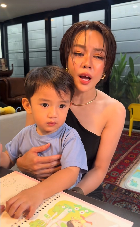 นิว นภัสสร
