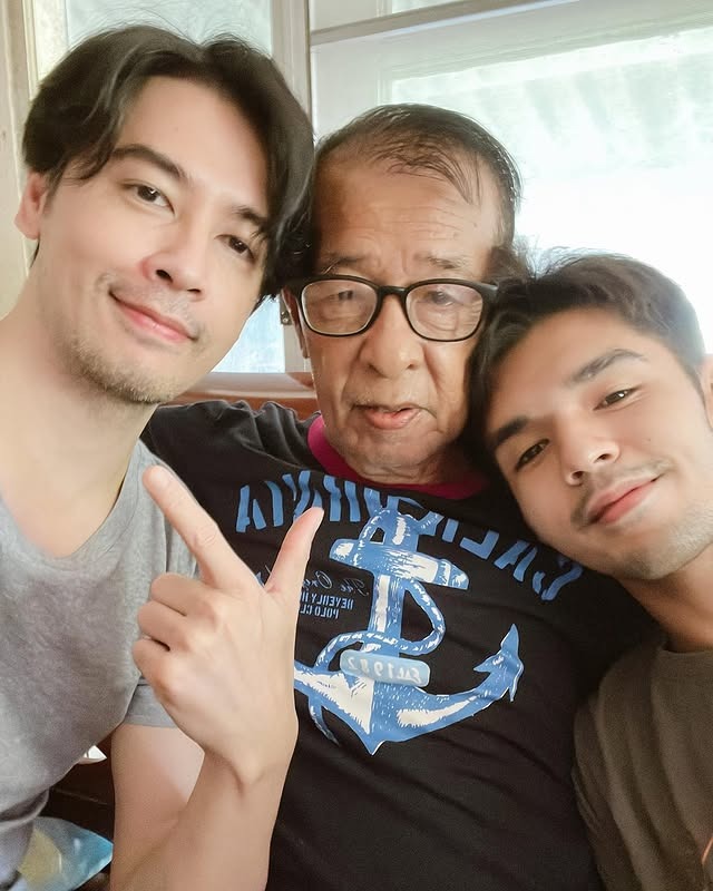 ออย ธนา