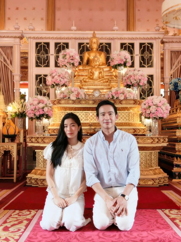 ก้อย อรัชพร