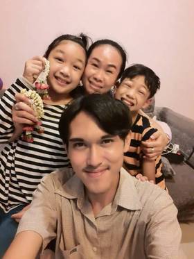 หน่อย อุ่นเรือน