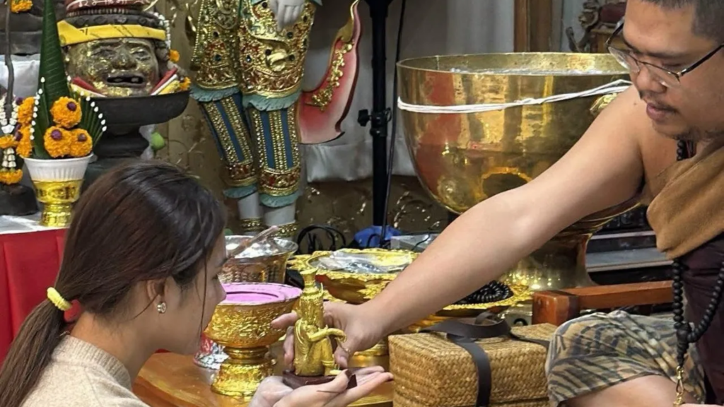 ปอย ลูกท่าเรือ