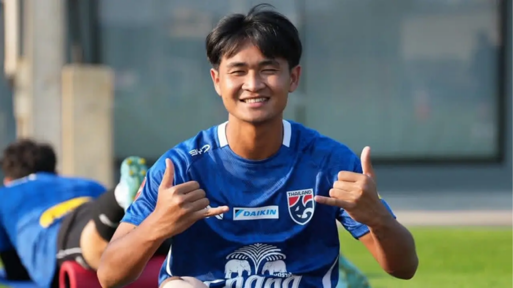 ยศกร บูรพา