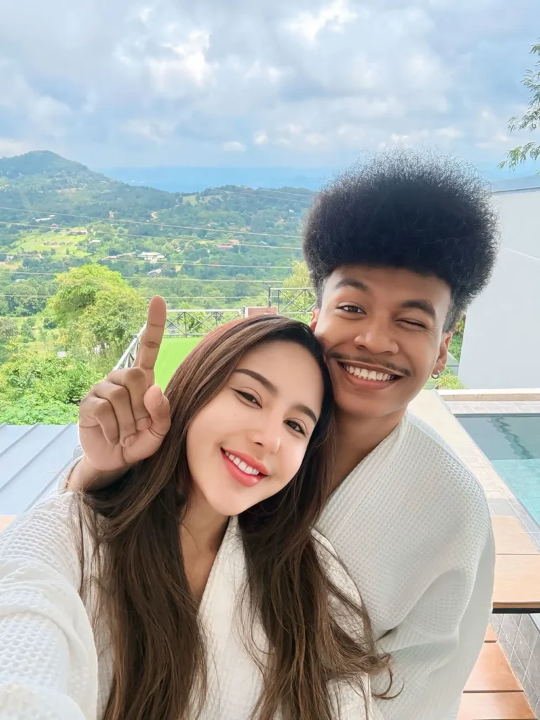 นัส เมียโชค