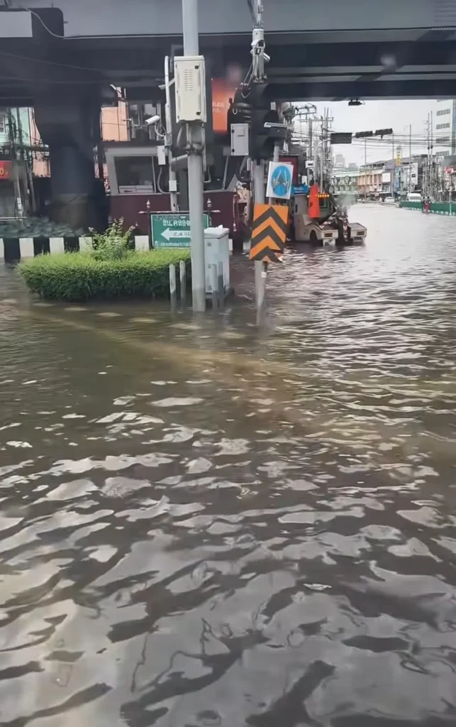 ดีเจนุ้ย
