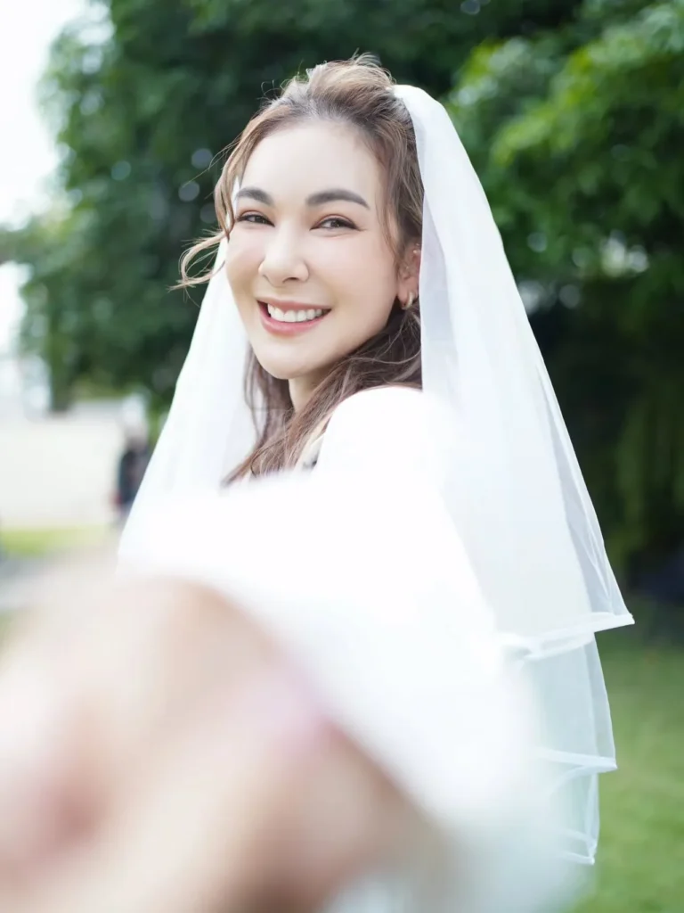 โบว์ เบญจวรรณ