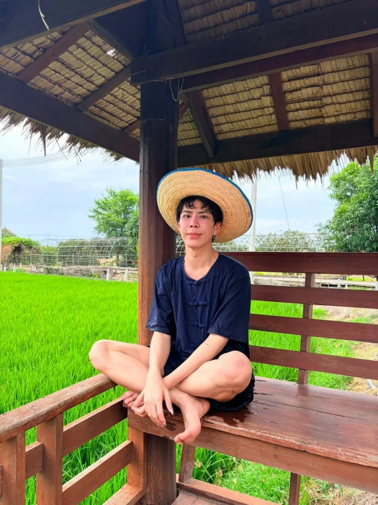 เอม วิทวัส