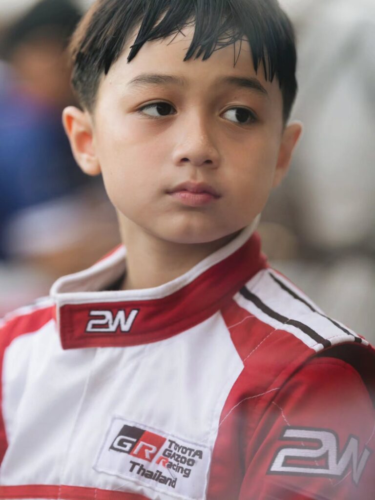 ชมพู่ อารยา